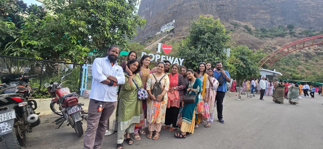 Guest group on Saptashrungi route